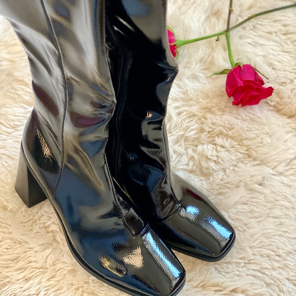 OBSESSED with these Patent Leather Boots 🖤